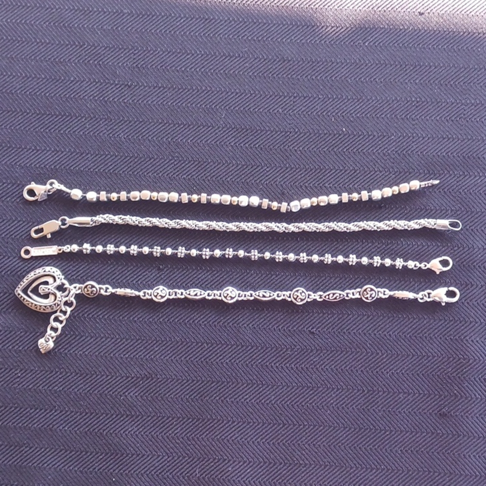 Set of 4 silver bracelets